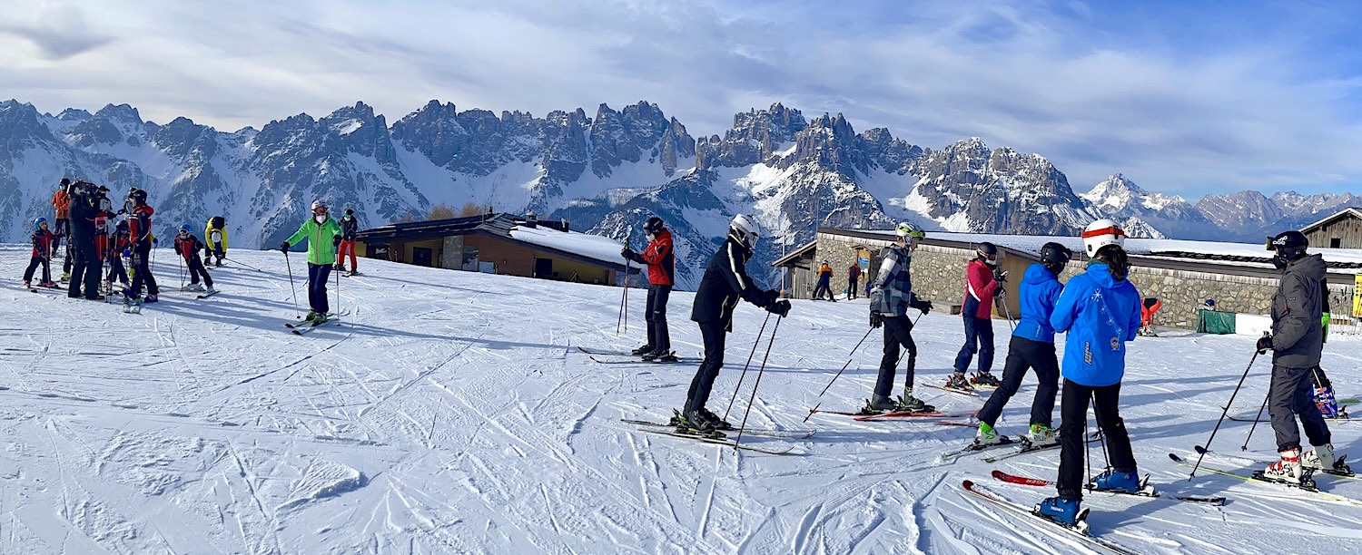 noleggio sci forni di sopra ski rental varmost noleggio sci forni di sopra ski rental varmost